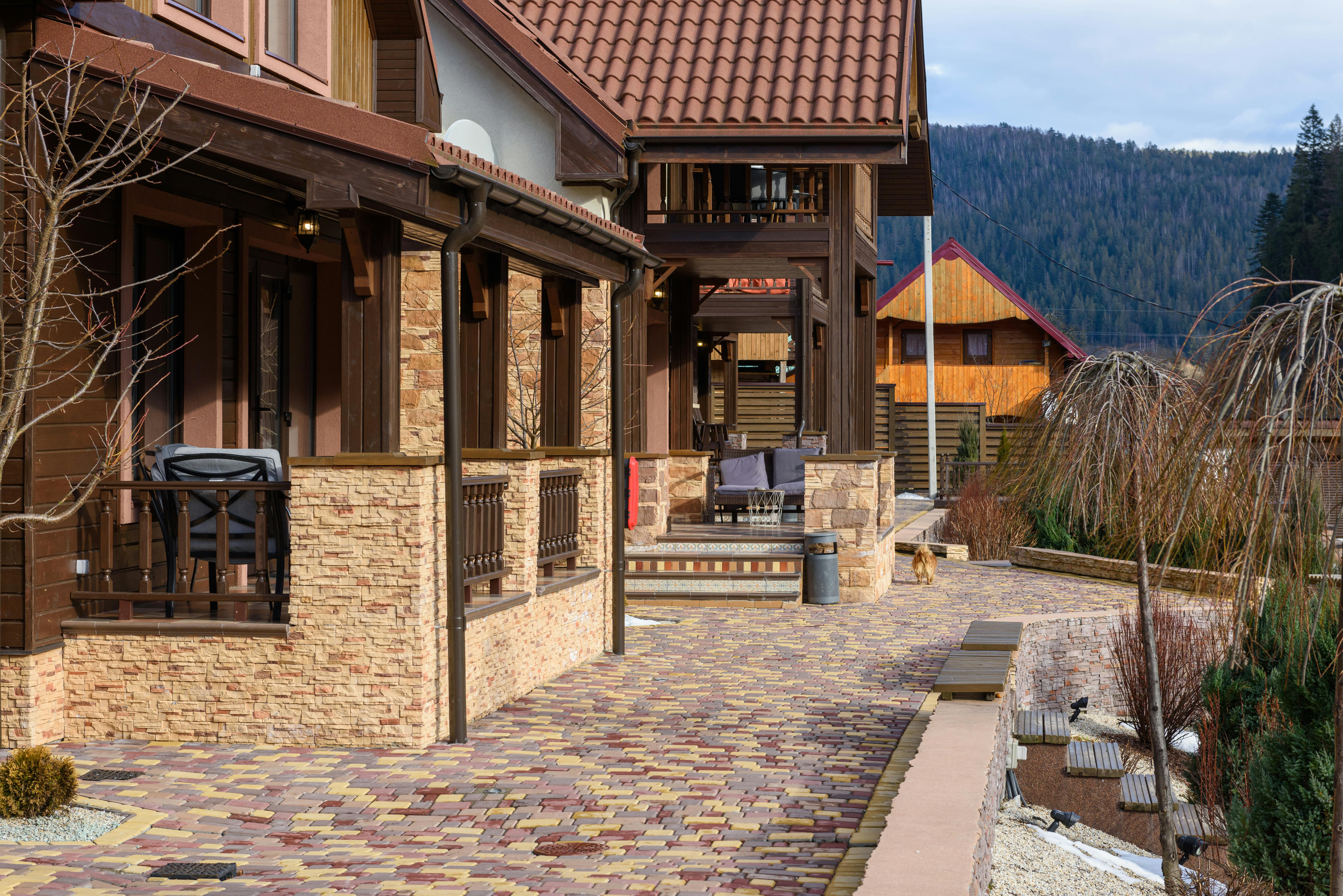 Retaining wall with drainage Arizona clay soil